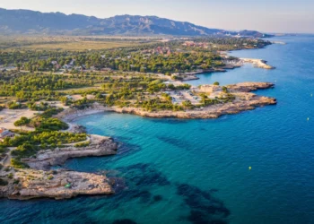 Ruta per la costa Daurada en cotxe elèctric