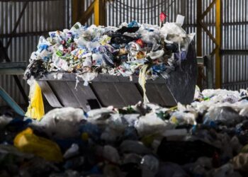 Urgeixen sistemes de dipòsit per envasos de plàstic