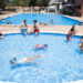 Els ajuntaments veuen impossible gestionar piscines privades