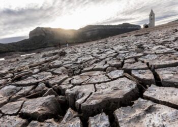 Consum Excessiu d’Aigua al Mobile World Congress 2024