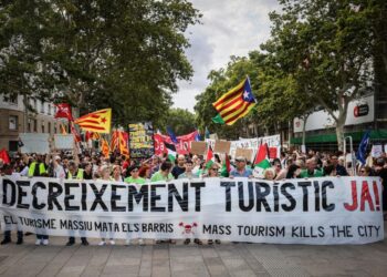 L'augment del turisme de masses amenaça els espais naturals a Espanya